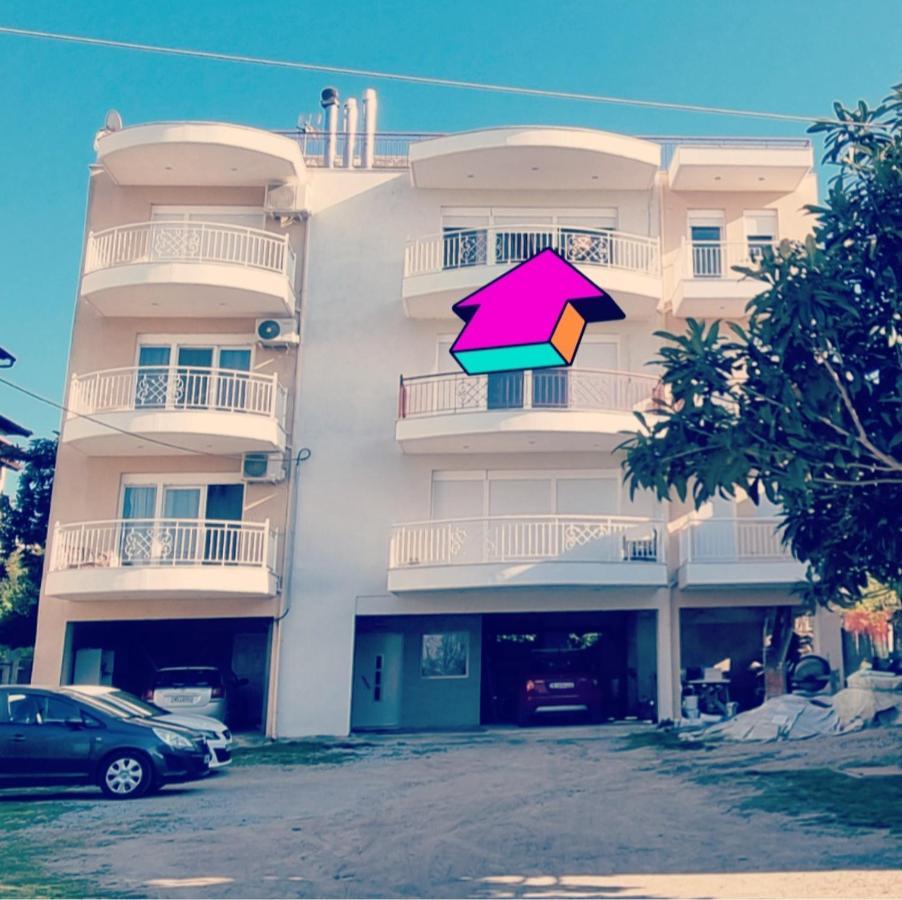 Tararas Apartments 네아 미카니오나 외부 사진