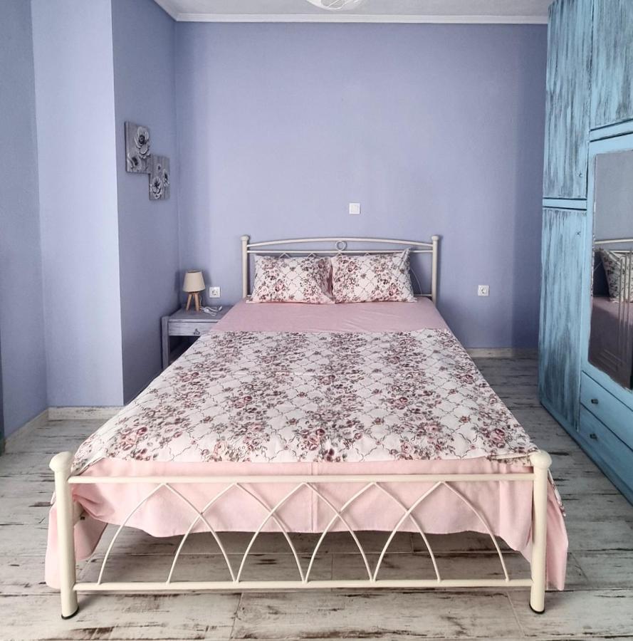 Tararas Apartments 네아 미카니오나 외부 사진
