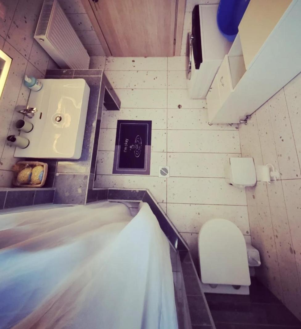 Tararas Apartments 네아 미카니오나 외부 사진