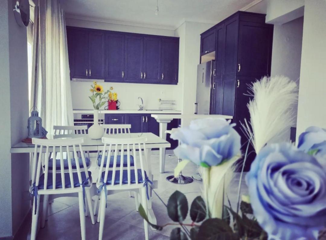 Tararas Apartments 네아 미카니오나 외부 사진